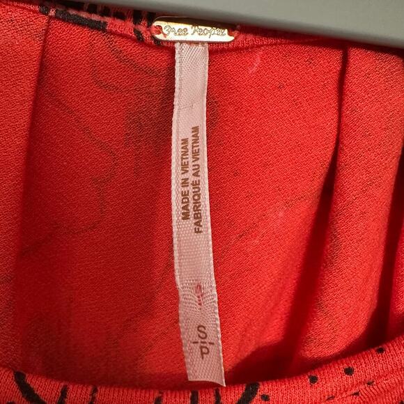 Free People women’s Last Time print boho belle sleeve top. Size small - Picture 4 of 5